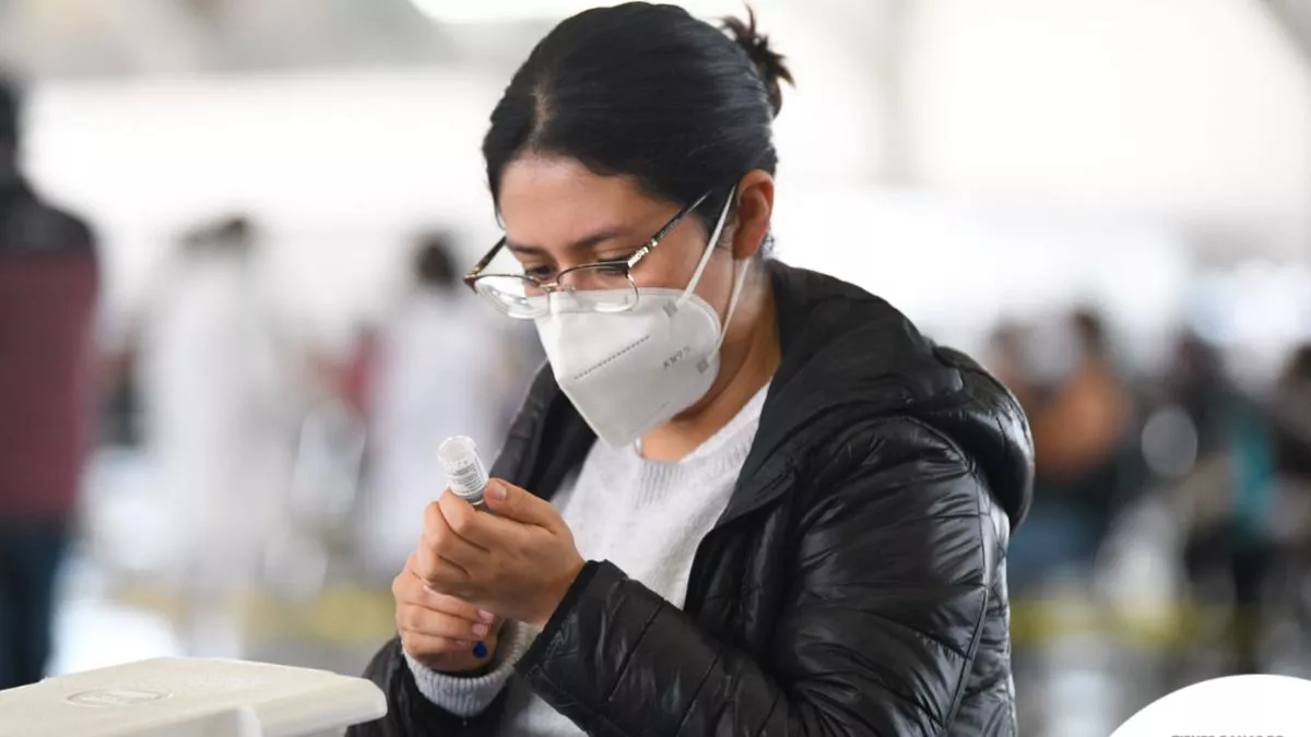 Disminuyen contagios Covid-19 en Puebla, tras regreso de uso obligatorio de cubrebocas