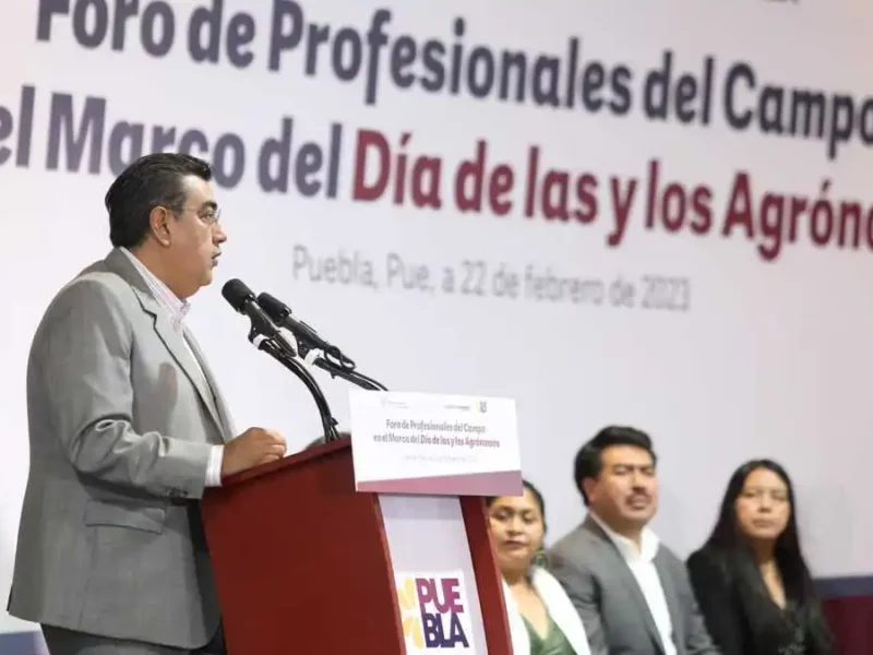Por el Día del Agrónomo en México, el gobernador Sergio Salomón inauguró el Foro de Profesionales del Campo.