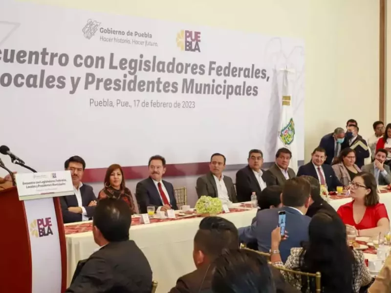 Encuesta definirá candidato a gobernador en Puebla dirigente de Morena a aspirantes (VIDEO)