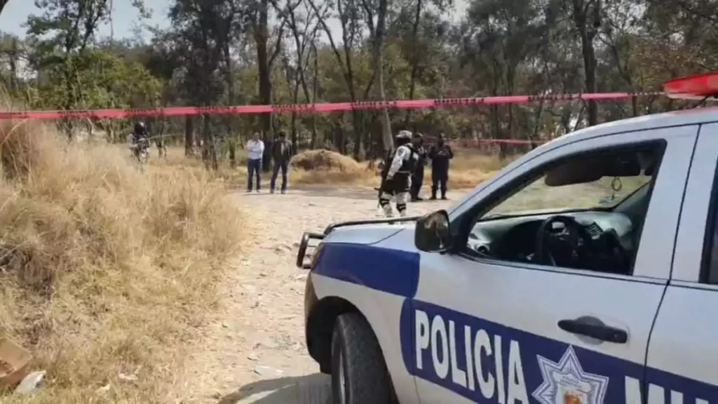 Localizan cadáver calcinado de un hombre en la carretera Puebla-Chiautempan