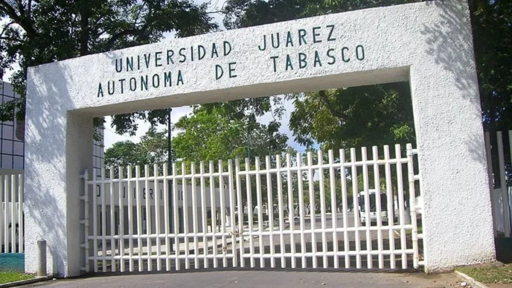 Maestros de Tabasco vendían tesis a estudiantes