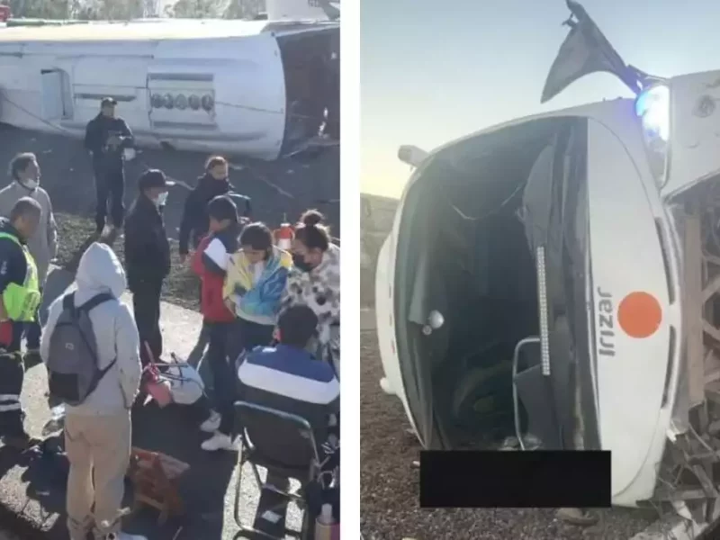 Volcadura de autobús en la México-Puebla tres peregrinos muertos y 56 heridos