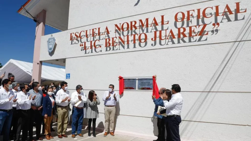 Sergio Salomón inaugura la rehabilitación de Escuela Normal de Zacatlán