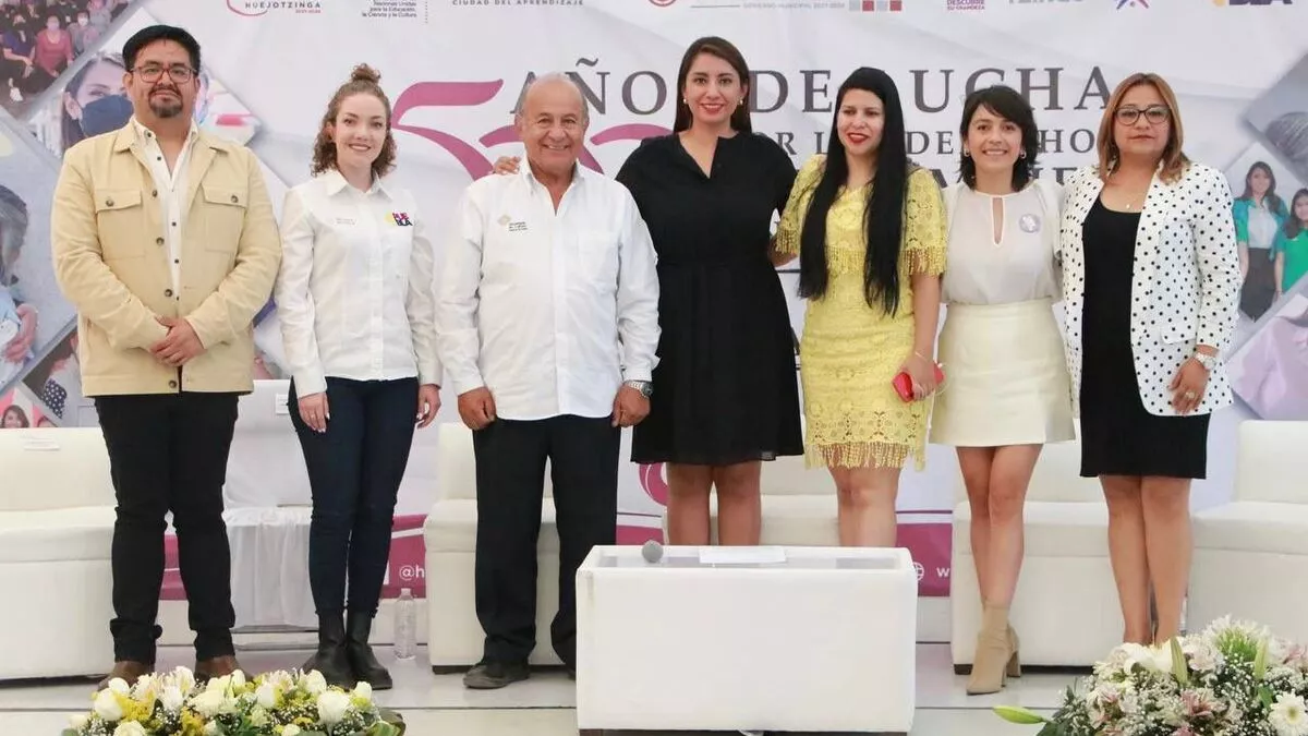 Angélica Alvarado encabeza conversatorio en Huejotzingo