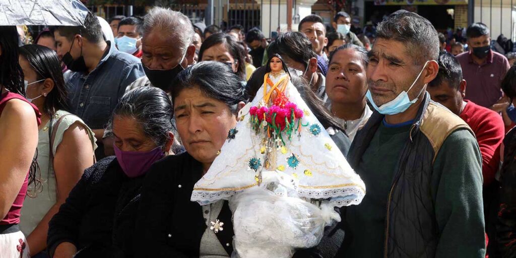 Creyentes de la Virgen de Juquila