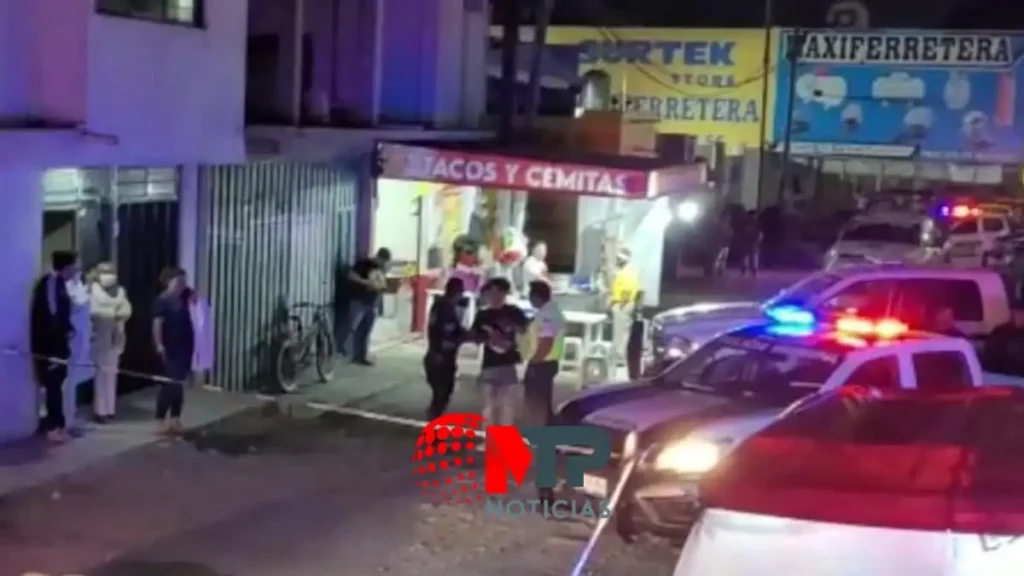 Ejecutan a un hombre al salir de cocina económica en Amozoc