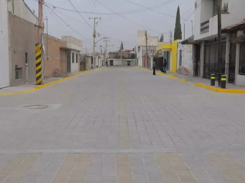 Gobierno de Eduardo Rivera entrega una calle más en San Baltazar Campeche