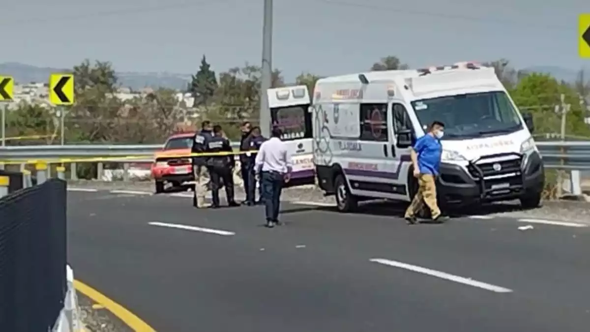 Hombre muere tras chocar en Libramiento Chiautempan-Tlaxcala