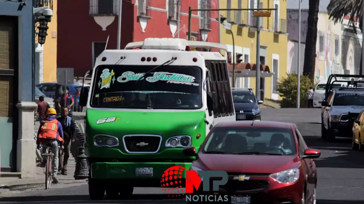 Sacarán unidades viejas con reactivación de revista vehícular en Puebla