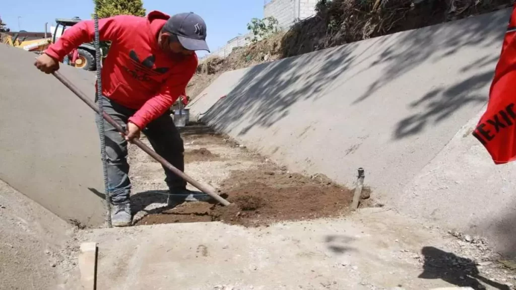 Se avanza en construcción del canal hidráulico El Ajal en Huejotzingo