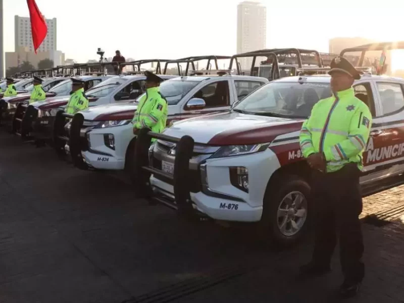 Inicia operativo de seguridad de Semana Santa en Puebla, entregan 20 patrullas a Eduardo Rivera