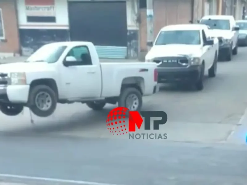 Confiscan camionetas y autopartes durante cateo en Texmelucan