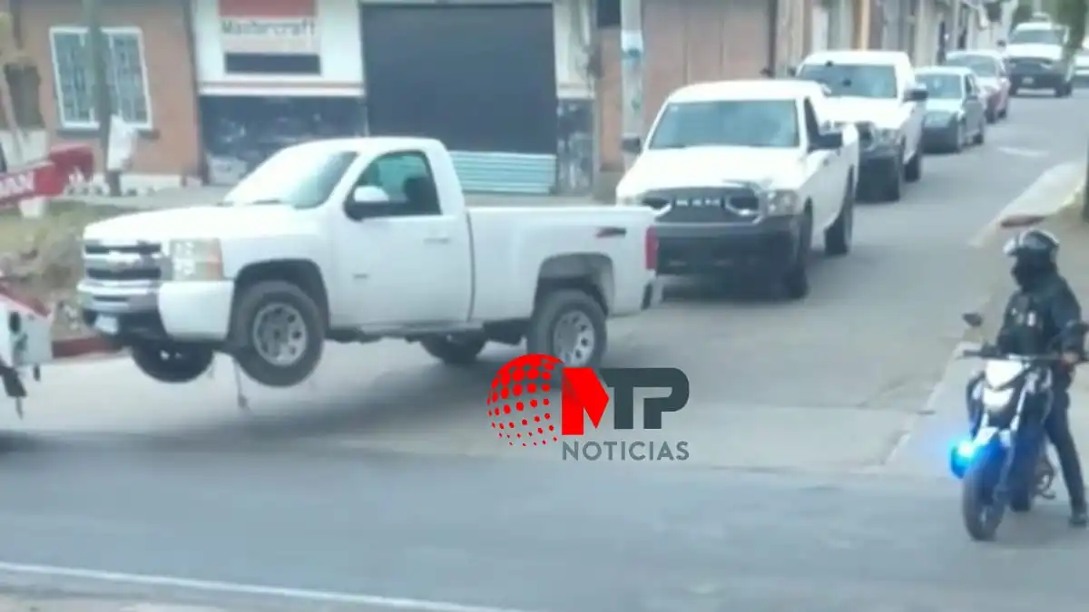 Confiscan camionetas y autopartes durante cateo en Texmelucan