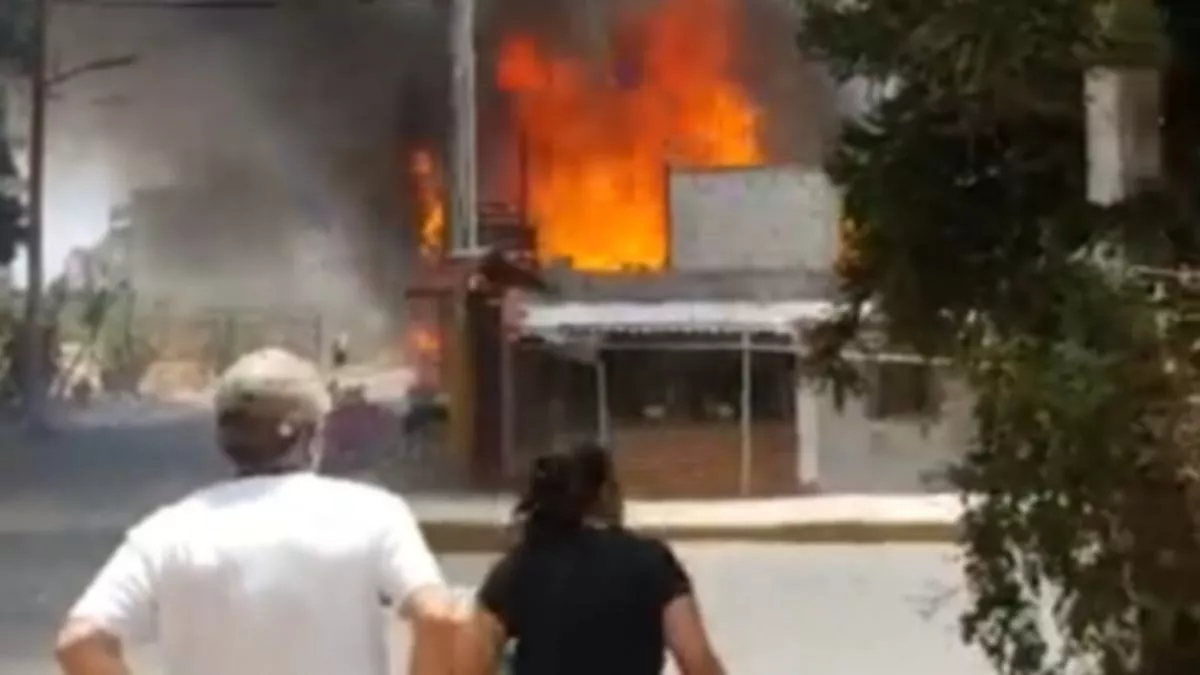 Incendio de una casa en Texmelucan