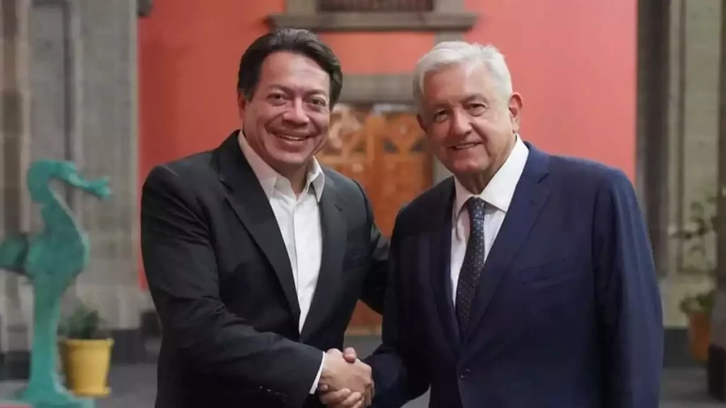 Morenistas celebran estado de salud de AMLO, la oposición calla