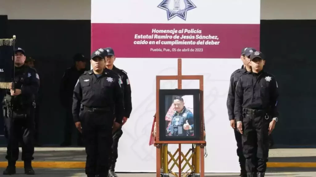 Sepultan a Ramiro, policía estatal asesinado en Zacatlán