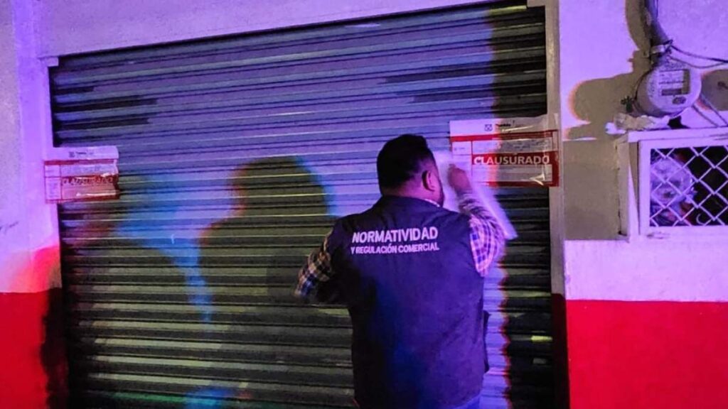 Han detenido a dos personas por violar sellos de clausura en Puebla capital