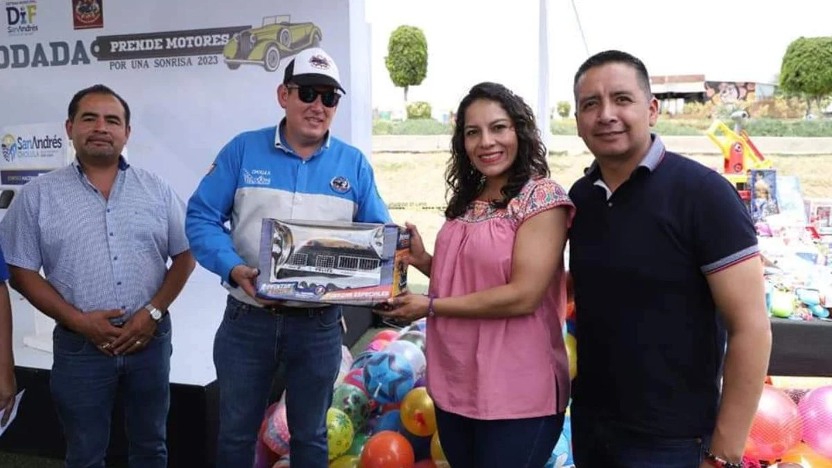 Expo Rodada 'Prende Motores' recolecta juguetes en San Andrés Cholula para casas hogares