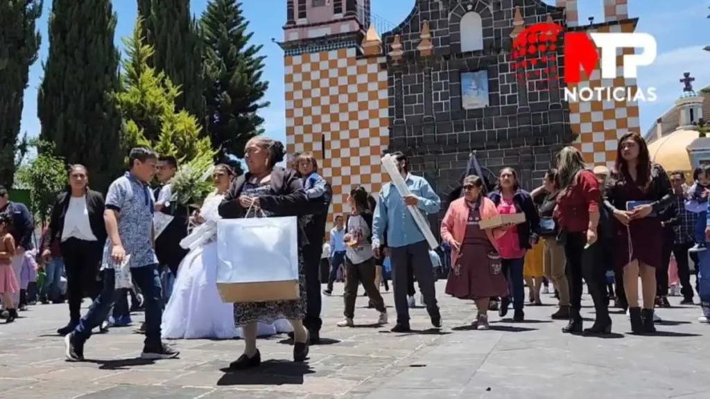 La boda de Maribel y Jairo a pesar de la actividad del Popocatépetl