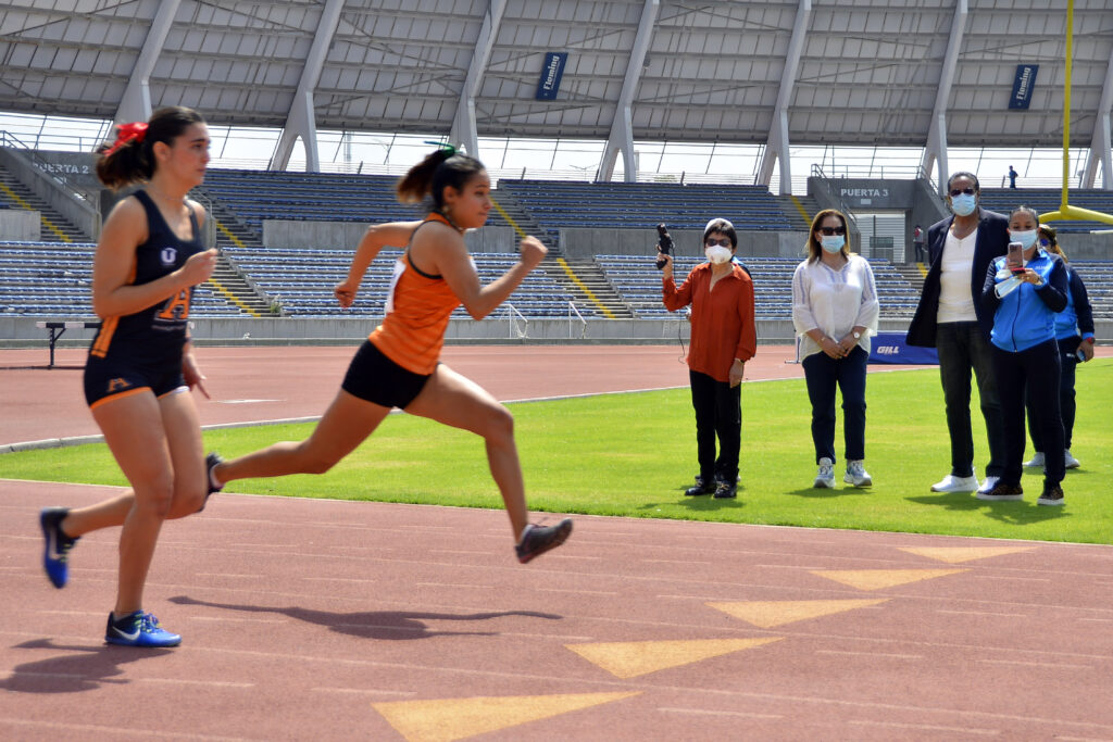 Lilia Cedillo inaugura el Macro Regional de Atletismo CONDDE BUAP 2023