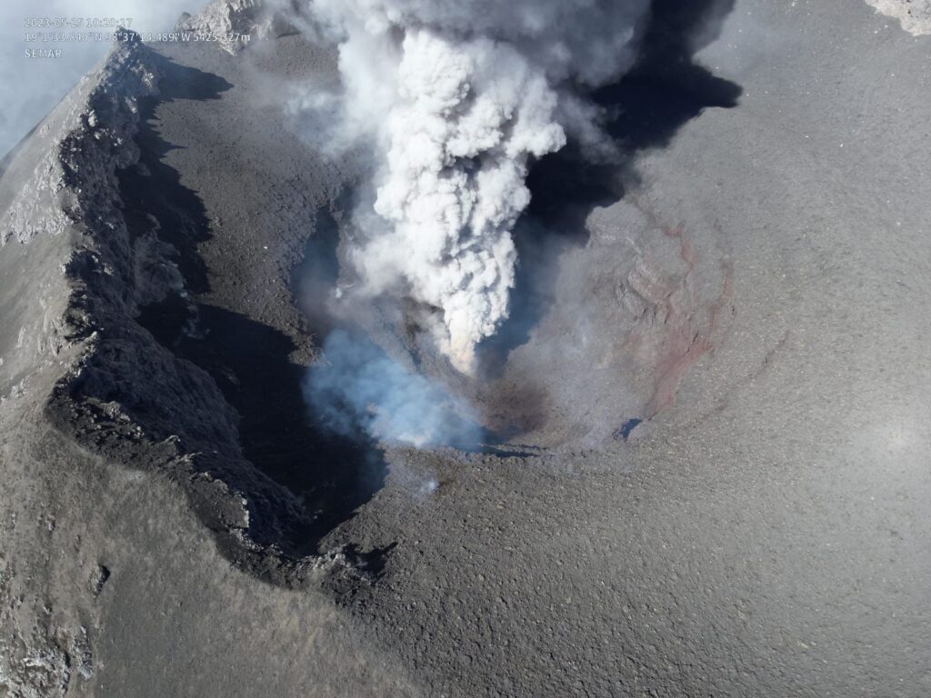 así captó dron de la Marina el cráter del volcán Popocatépetl