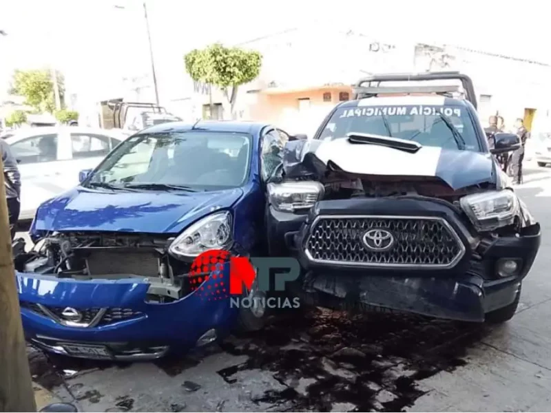 Mañana de accidentes: policía choca patrulla en Tehuacán, otro en la Puebla-Tlaxcala