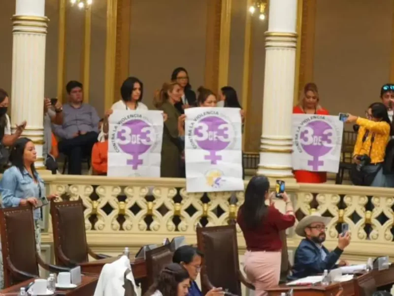 Ningún violentador o deudor alimentario en el poder: avalan Ley 3 de 3 en Puebla