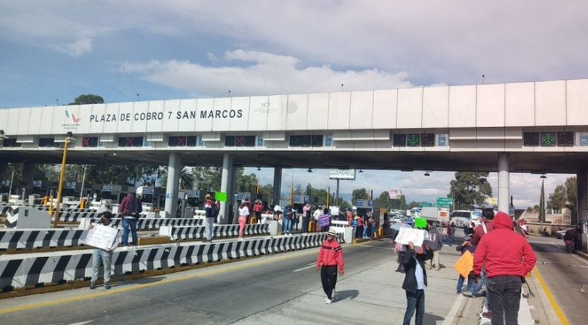 Caos vial en la México-Puebla por otra protesta de maestros