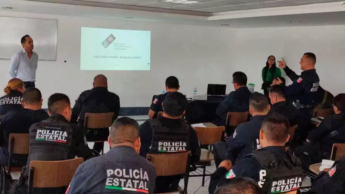 Capacitan a policías para evitar linchamientos en Puebla