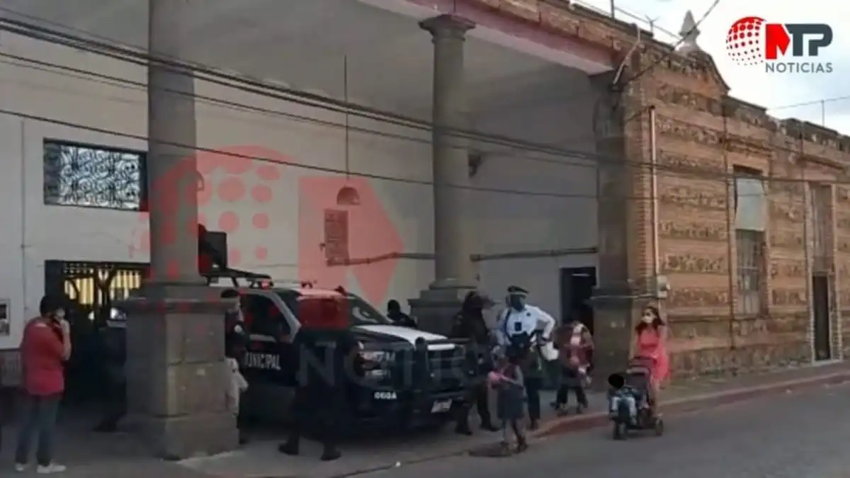 Cárceles de mujeres 14 bebés duermen con sus madres en una celda en Puebla