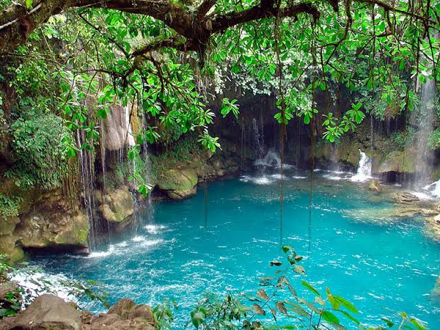 Cascada Los Pescaditos o Puente de Dios