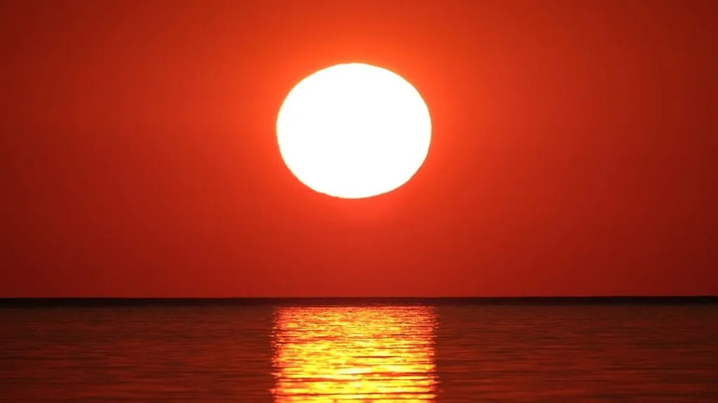 El Sol y el mar 