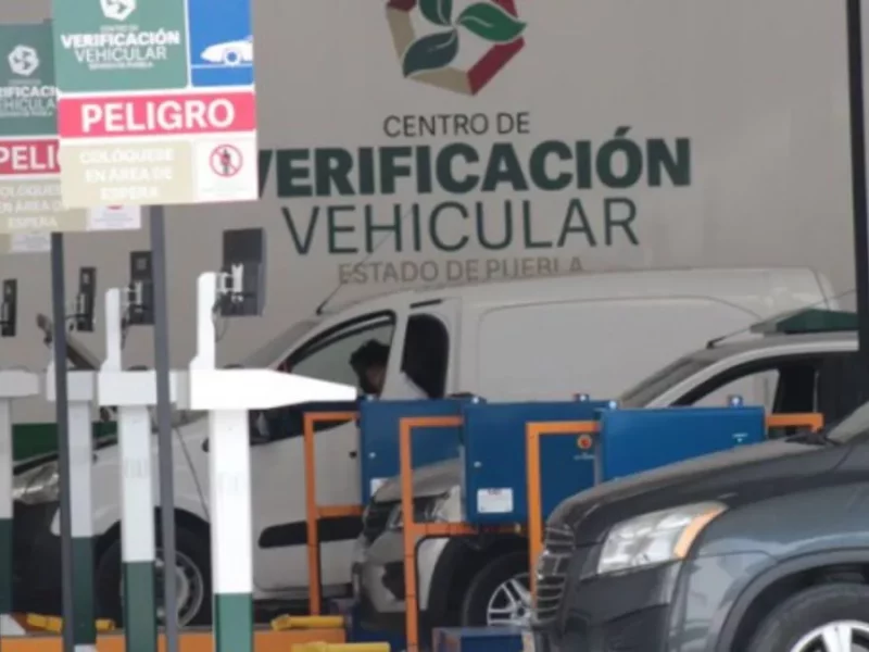 En Puebla 46 de cada 100 automovilistas ya verificaron