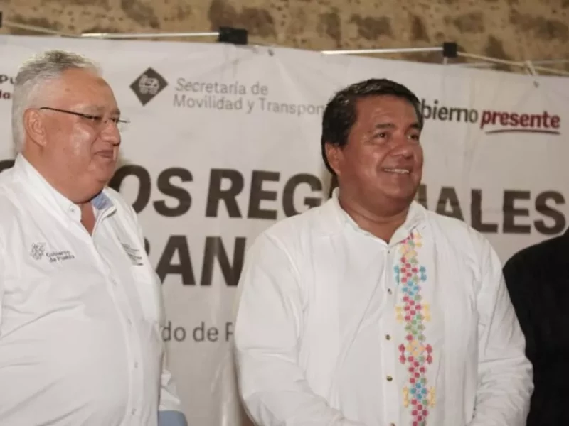 Julio Huerta ofrece financiamiento a transportistas en Zacatlán