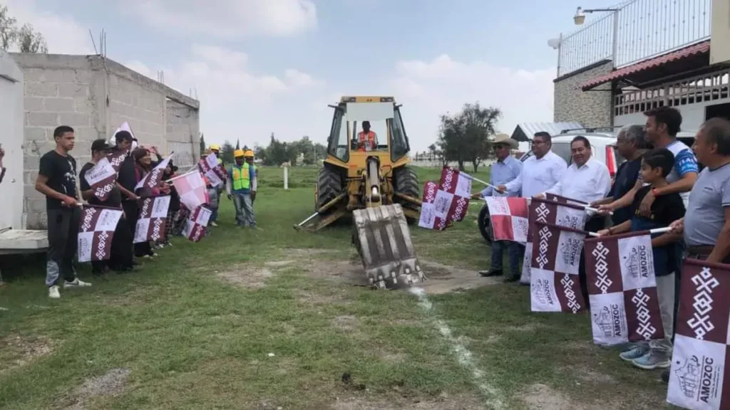 Mario de la Rosa inicia obra de drenaje en Las Cruces, Amozoc