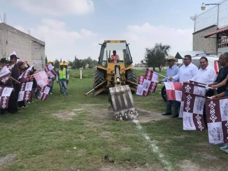 Mario de la Rosa inicia obra de drenaje en Las Cruces, Amozoc