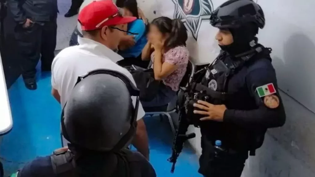 Emotiva reunión entre mujer localizada en Guerrero y sus familiares