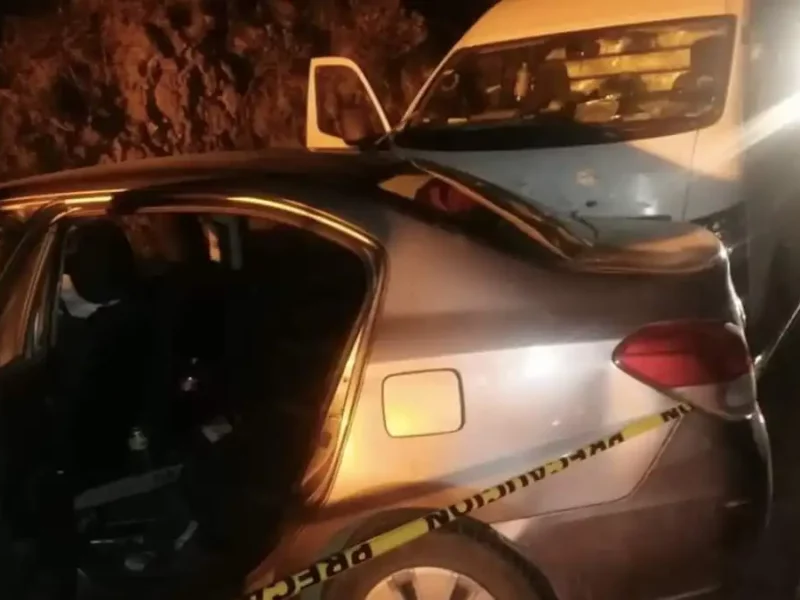 Policía abate a delincuente durante asalto en la México-Puebla