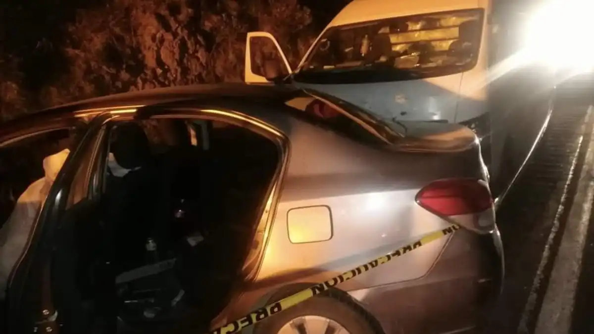 Policía abate a delincuente durante asalto en la México-Puebla