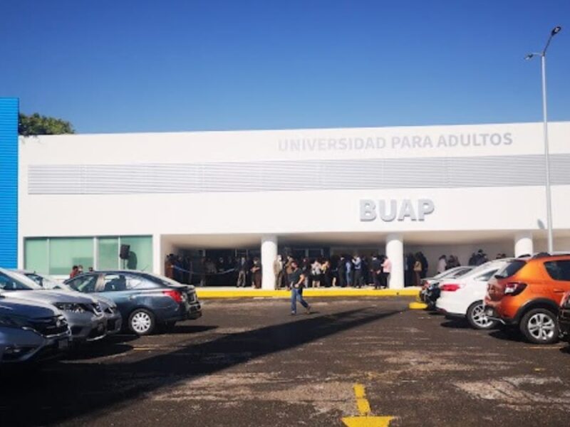 Universidad para adultos BUAP abre tres nuevas licenciaturas