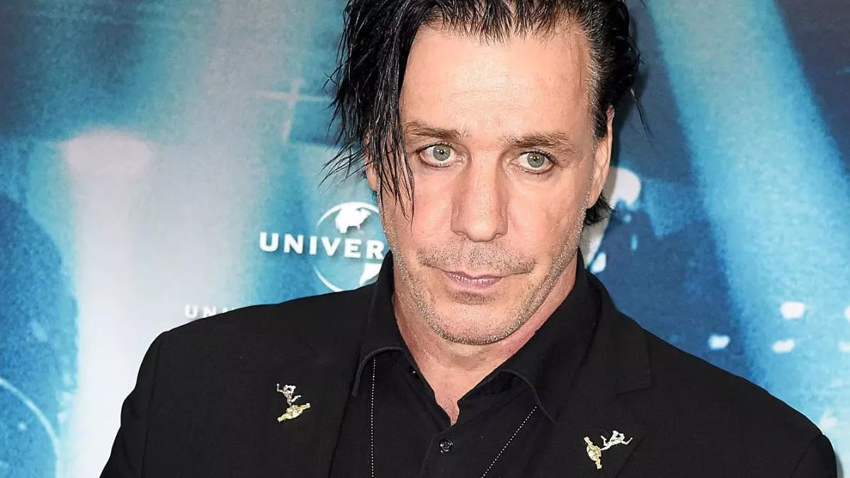 Vocalista de Rammstein es acusado de abuso sexual