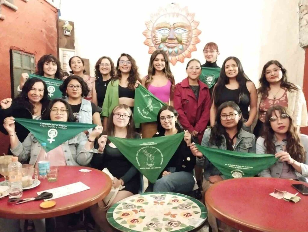 Colectivas feministas que impulsan despenalizar el aborto en Puebla.