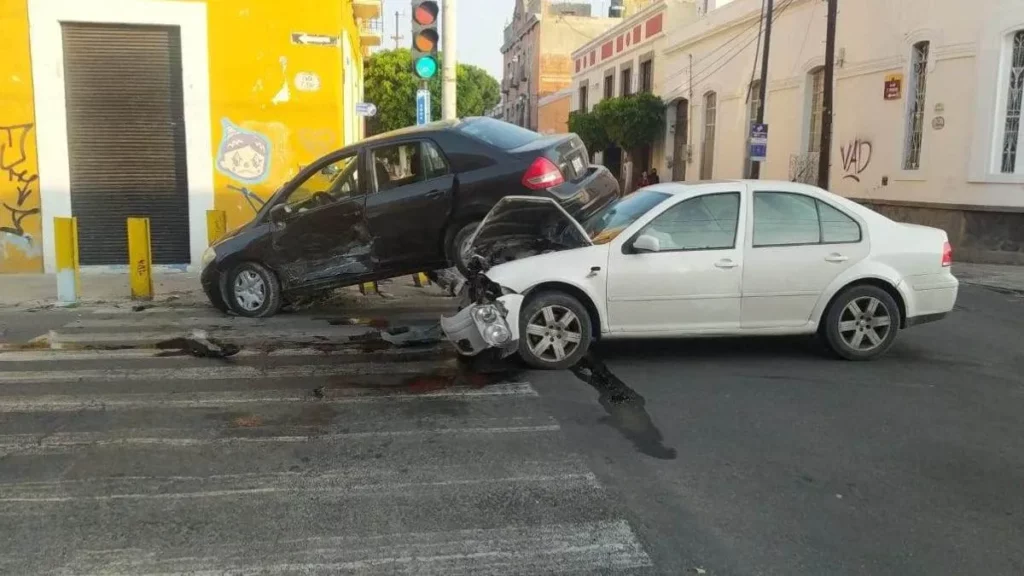 Viernes de choques en Puebla: seis heridos, entre ellos dos menores de edad