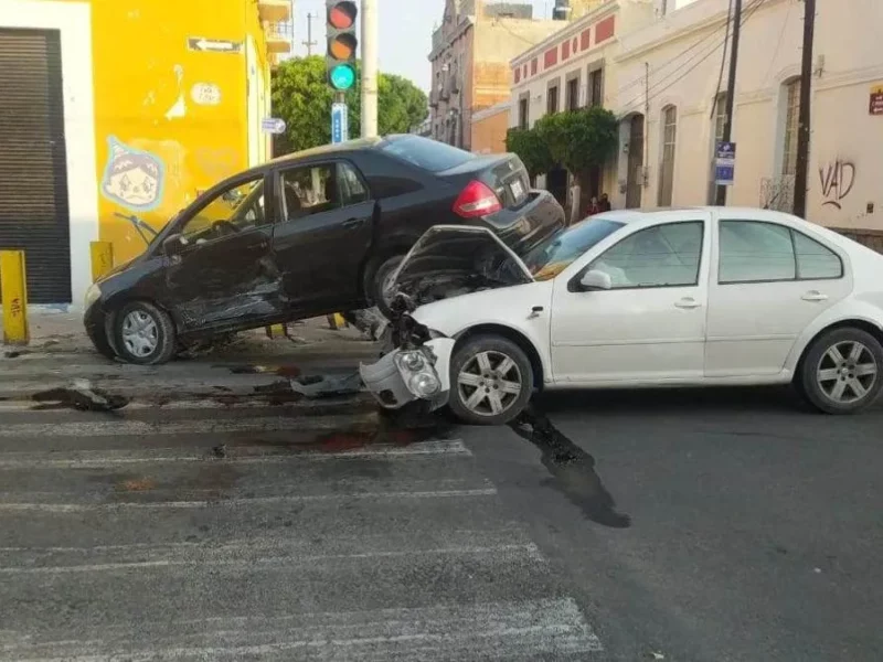 Viernes de choques en Puebla: seis heridos, entre ellos dos menores de edad