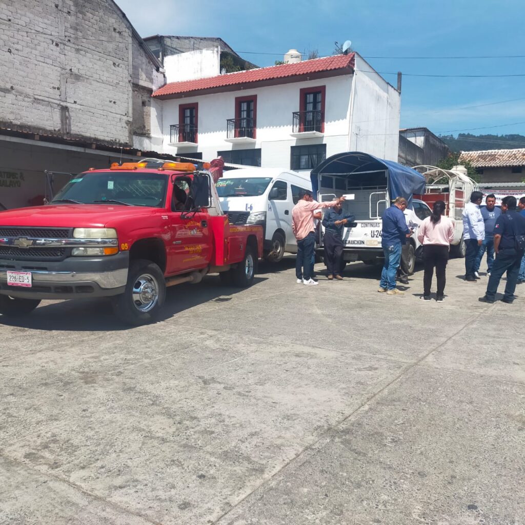 operativo de transporte en Tlatlauquitepec