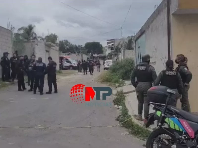 Dos lesionados deja enfrentamiento entre policías y delincuentes en Amozoc