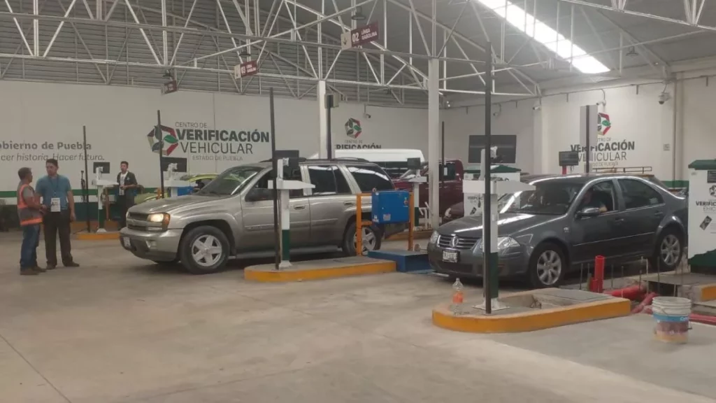 Verificentros de Puebla regresan a operar en horario normal: ¿de qué hora a qué hora?