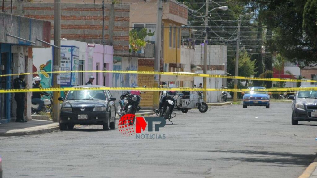 Asesinan a un hombre en ataque directo frente a secundaria en la Popular Coatepec
