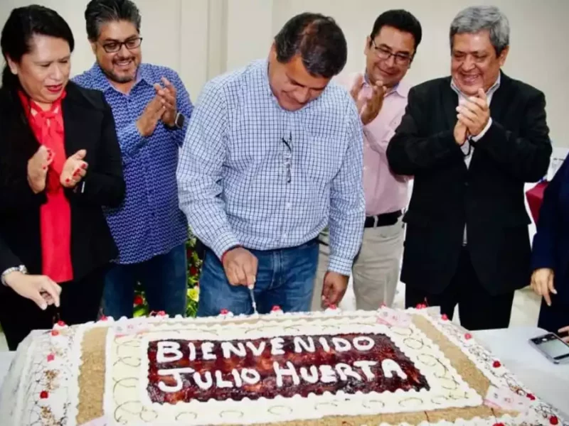 Consolida Julio Huerta comités por la unidad en Puebla