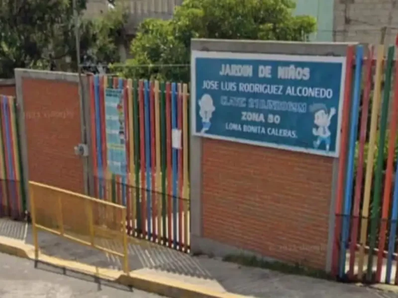 En escuela de Loma Bonita Caleras tampoco entregan documentos si no pagan cuotas